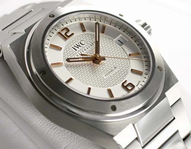 IWC時計コピー インヂュニア オートマティック IW322801