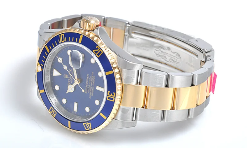 ロレックス(ROLEX)時計コピー サブマリーナデイト 【生産終了モデル】 16613